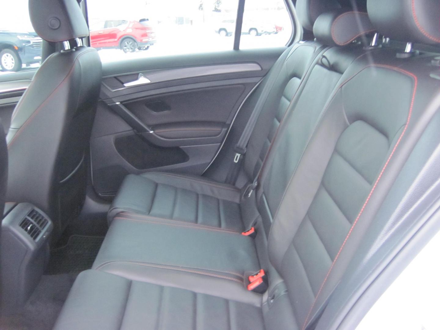 2020 white Volkswagen Golf GTI SE Hatch (3VW6T7AU2LM) with an 2.0L L4 DOHC 16V TURBO engine, 7A transmission, located at 9530 Old Seward Highway, Anchorage, AK, 99515, (907) 349-3343, 61.134140, -149.865570 - Photo#5